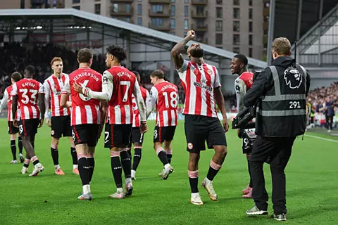 ريمونتادا أمام 10 لاعبين.. برينتفورد يهزم نيوكاسل في الدوري الإنجليزي